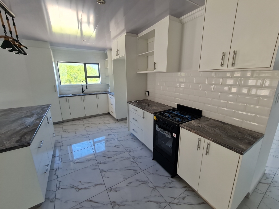 3 Bedroom Property for Sale in Paradise Beach Eastern Cape